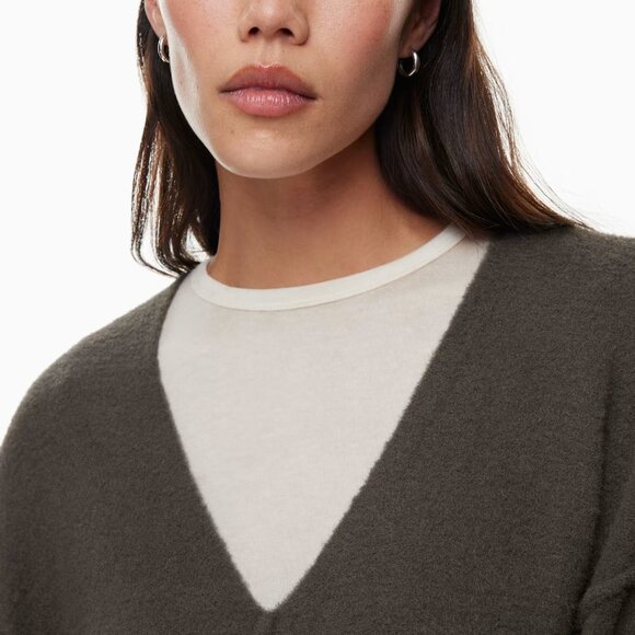 Aritzia - Wilfred - Hush Knit V - Neck Sweater Blue - Picture 6 of 10